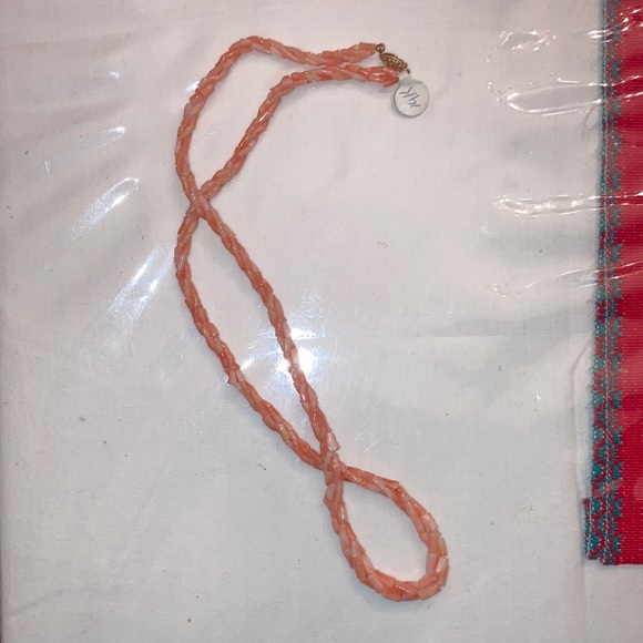 NATURAL CORAL Twisted Rope NECKLACE w/ 14k Gold Catch - Picture 2 of 4